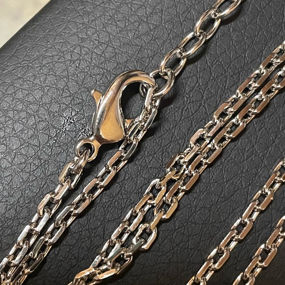 Versace Silver Ford Necklace - Picture 10 of 11